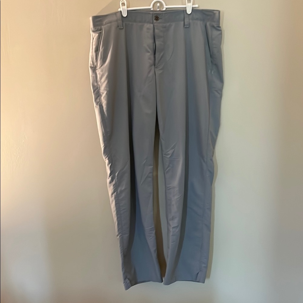 Under Armour Men's Gray  Pants